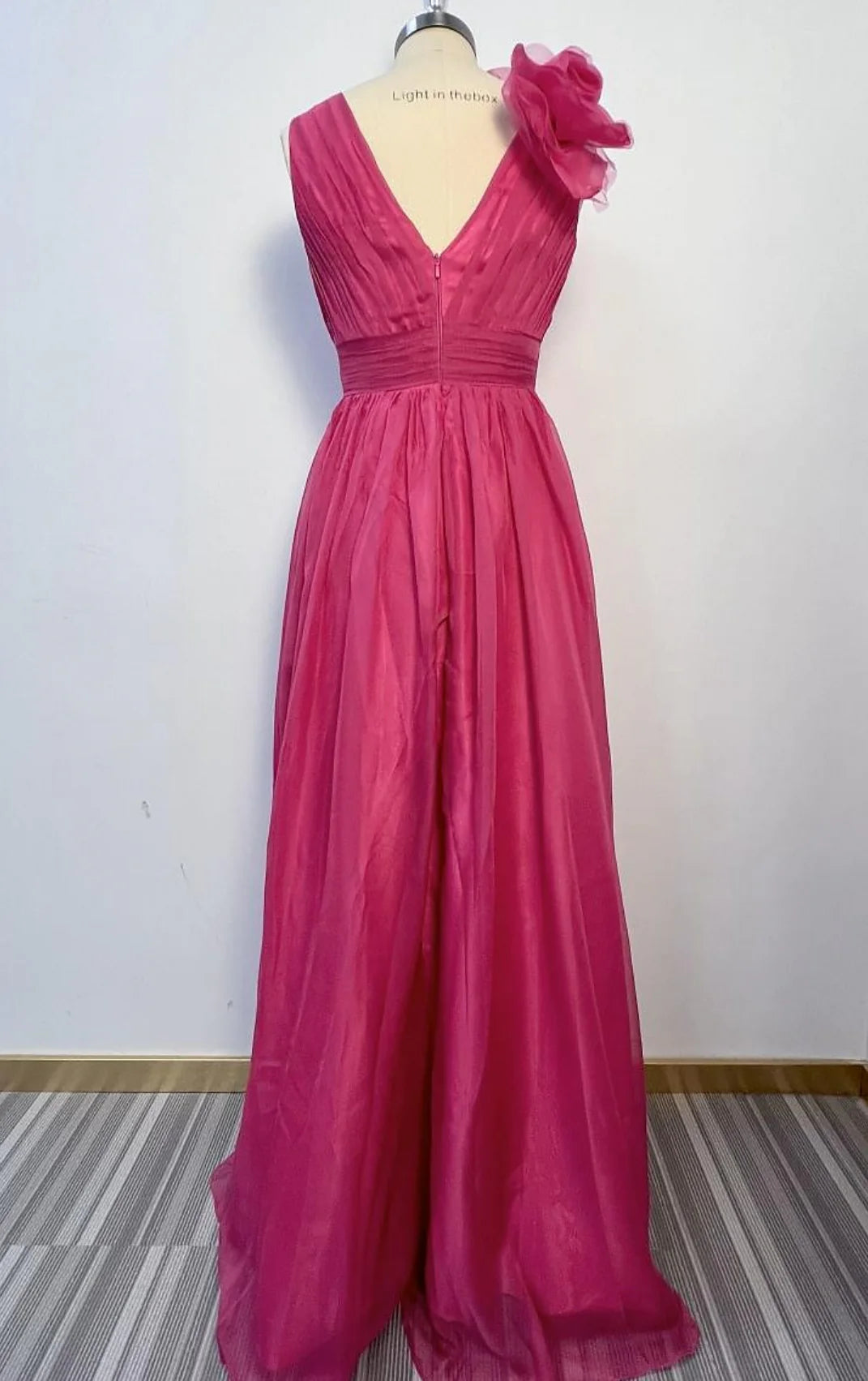 Evening Gown Celebrity Style Dress Formal Wedding Guest Floor Length Sleeveless V Neck Chiffon with Slit Pure Color