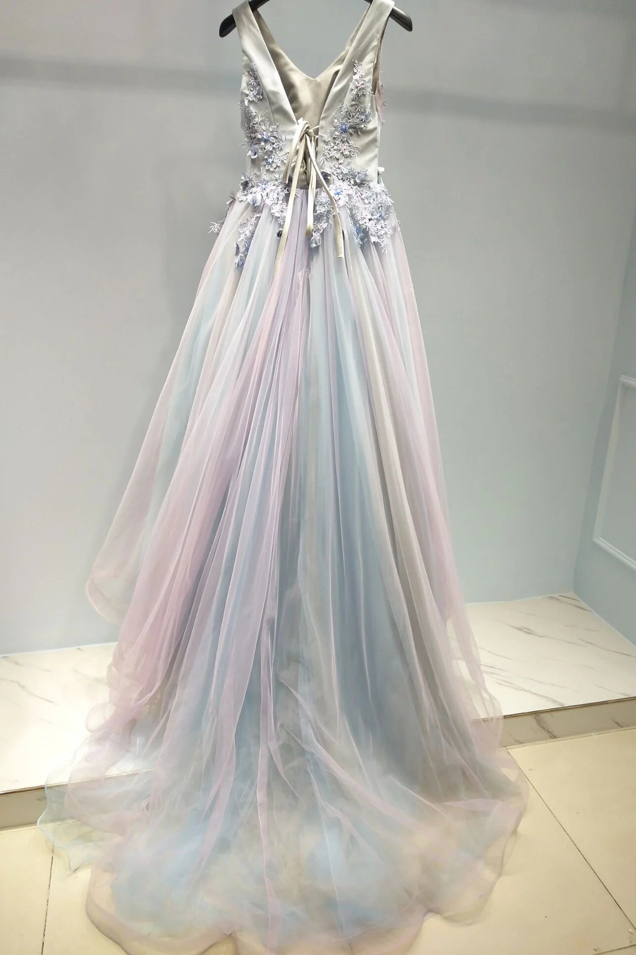 Unique v neck tulle lace applique long prom Wedding Dresses
