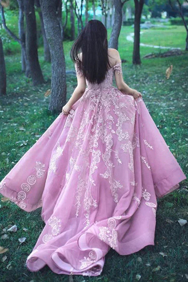A-line Floor Length Off The Shoulder Tulle Prom Dresses With Lace Appliques