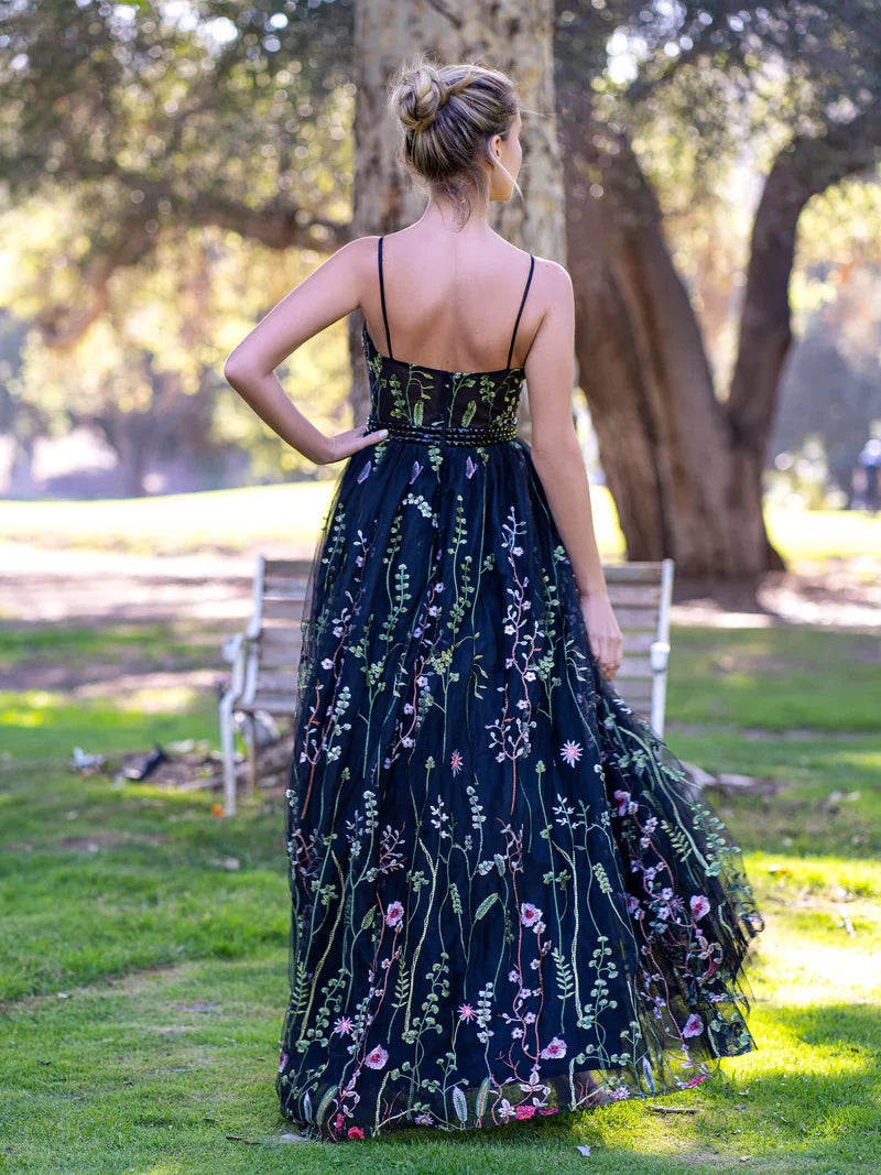 Formal Wear Dresses V-neck Spaghetti Straps Applique Tulle Floor Length Prom Dress / Prom Dress Shop
