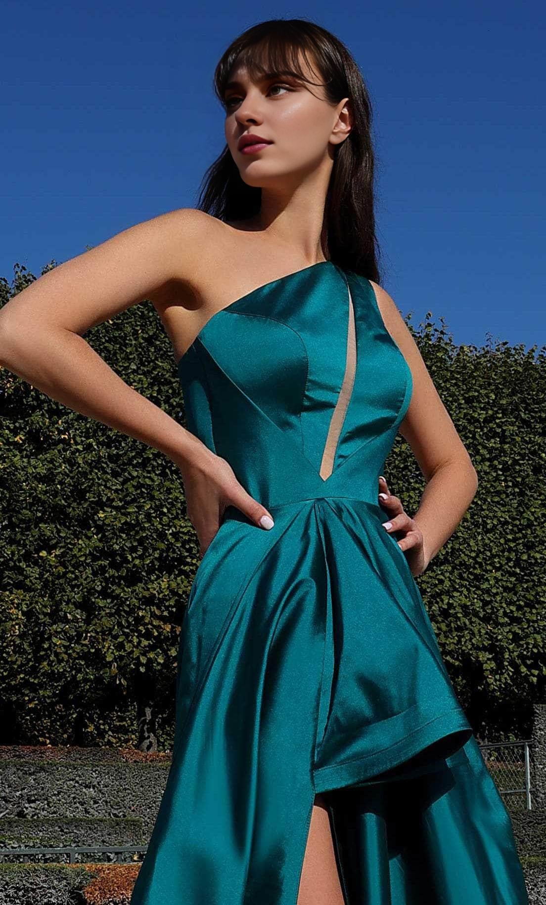 Gowns Evening Dresses/ Asymmetric Neck Sleeveless High Slit Sweep Train Prom Dress/ Evening Dresses/ Formal Women's Dresses/ Prom Dress Shops