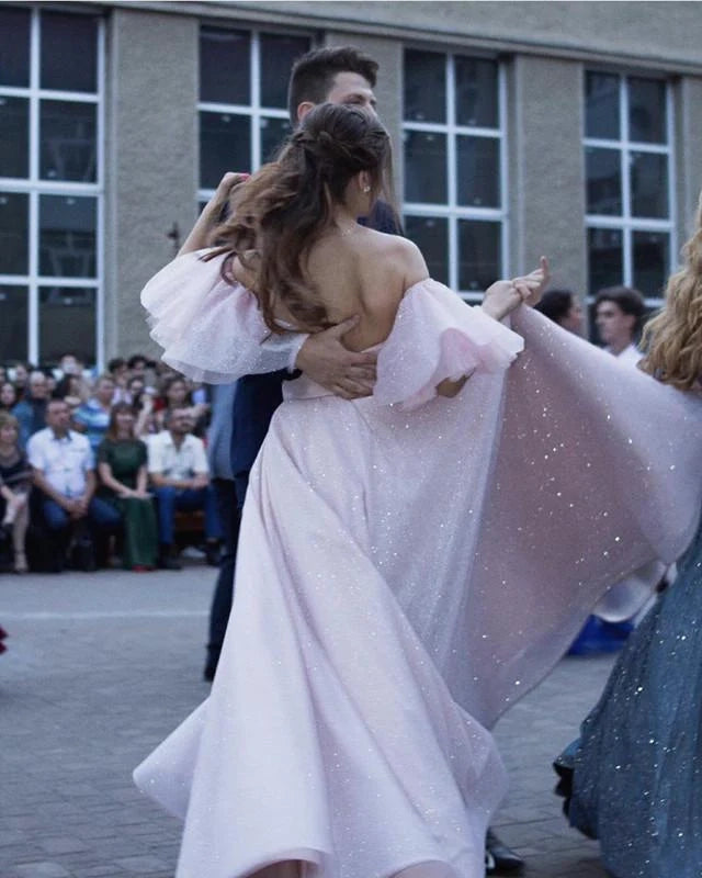 Modern A-Line Off the Shoulder Puffy Sleeves Backless Floor-Length Prom Dress