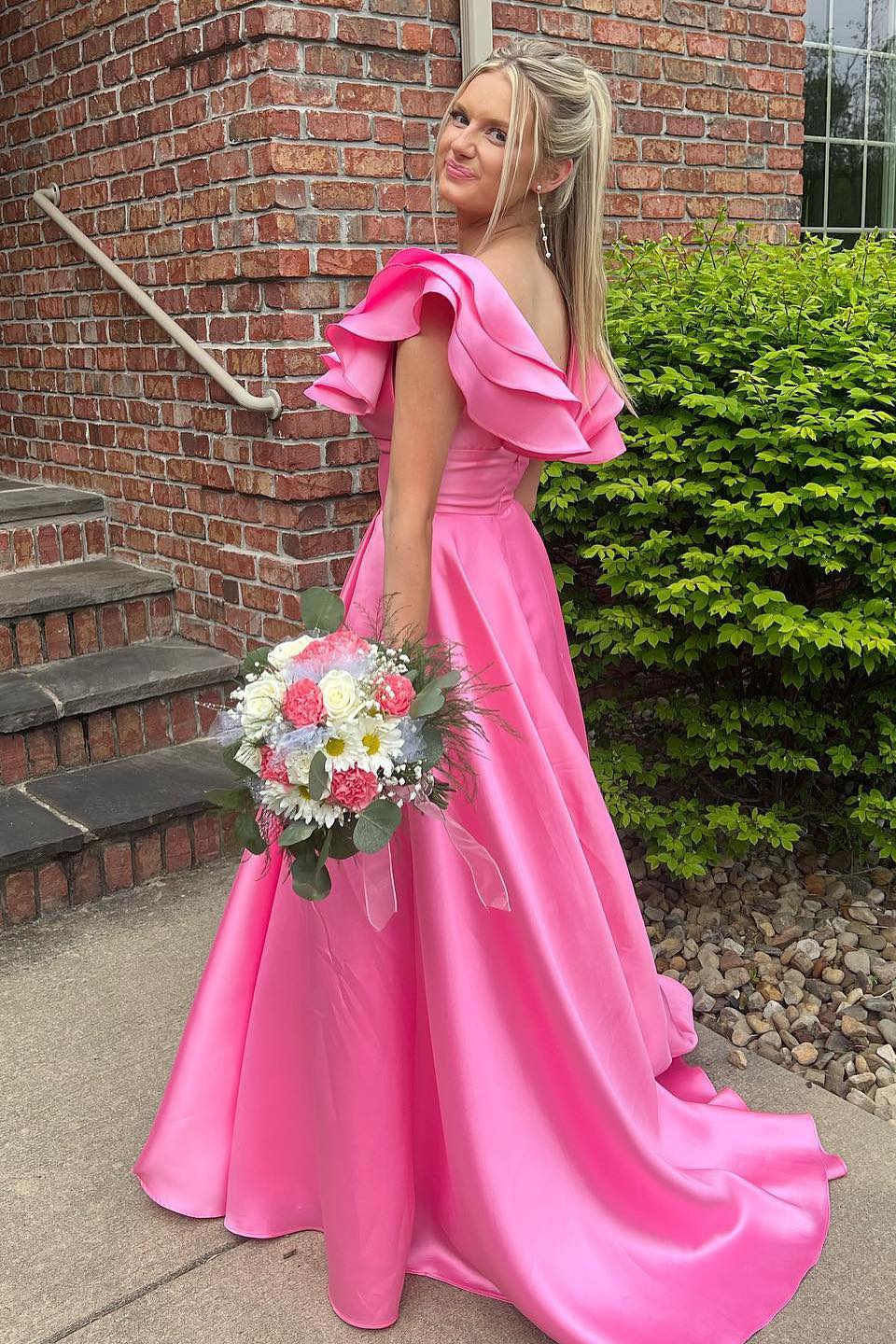 Modern A-Line V-Neck Sleeveless Backless Sweep/Brush Train Prom Dress