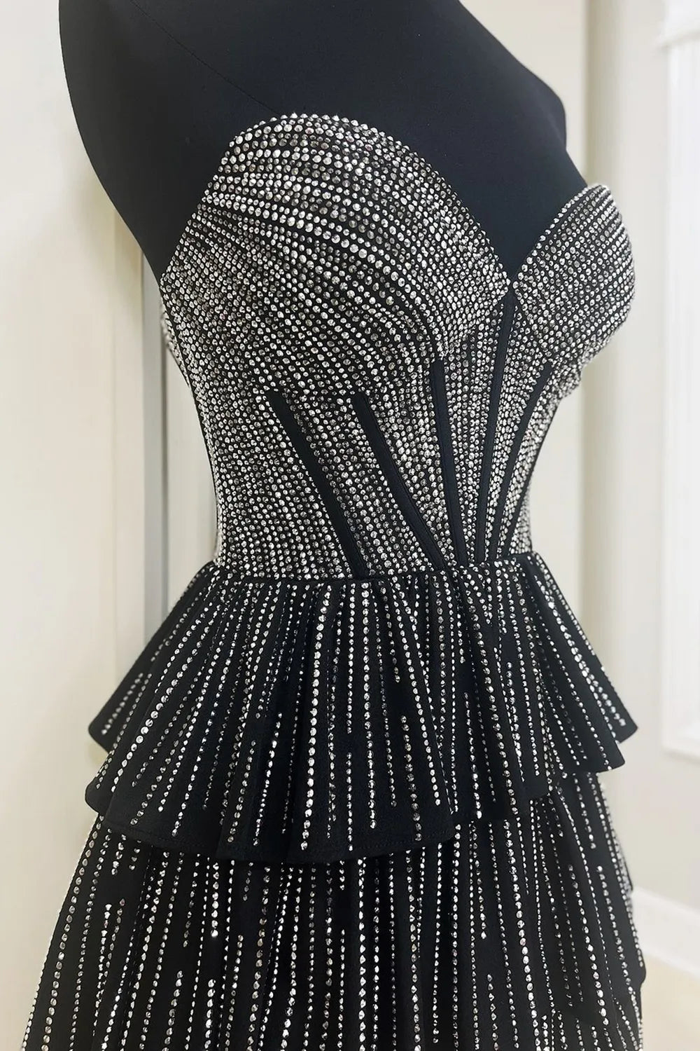 Off-the-Shoulder Glitter Strapless A-Line Corset Short Homecoming Dress with Beading