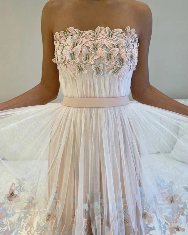 Off-the-Shoulder Tulle Stapless Prom Dresses With Butterfly Lace