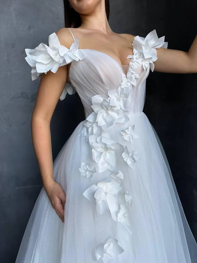 Xuewuba Prom Shop Dresses Handmade Flowers 3D Euro Mesh Corset Wedding Dress Open Shoulder Silhouette Deep V Neckline Romantic Design Formal Women's Dresses