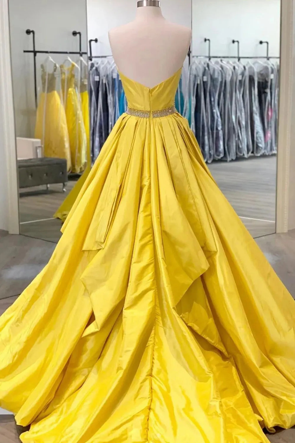 Xuewuba Formal Wear Dresses A Line Sweetheart Yellow Long Prom Dress with Beading Prom Dresses Stores