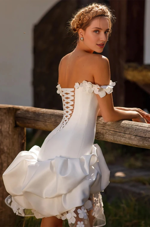 Romantic Strapless Irregular Off-the-Shoulder Prom Party Dress With Flower