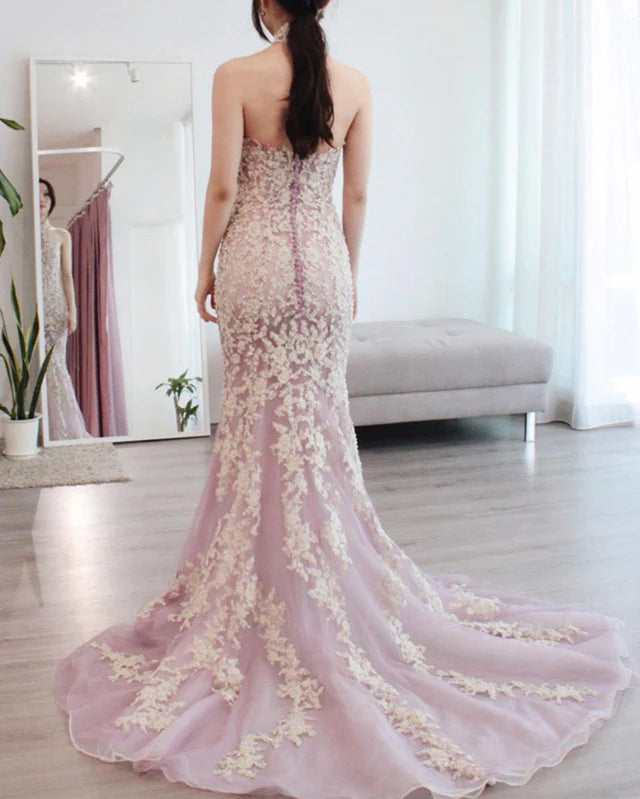 Sleeveless Halter Neck Mermaid Lace Prom Dresses Open Back With Applique