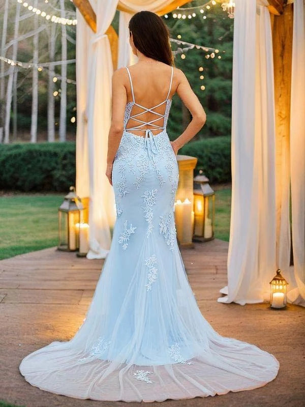 Spaghetti Straps Sheath/Column Tulle Applique V-neck Sleeveless Court Train Lace Up Prom Dresses