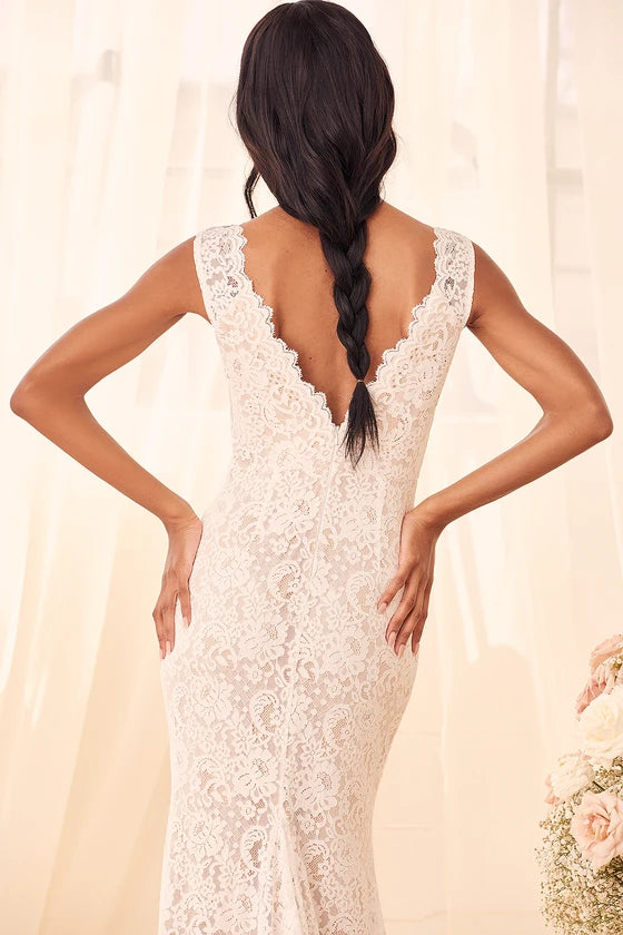 Spectacular Backless White Lace Sleeveless Mermaid Wedding Dress With Train