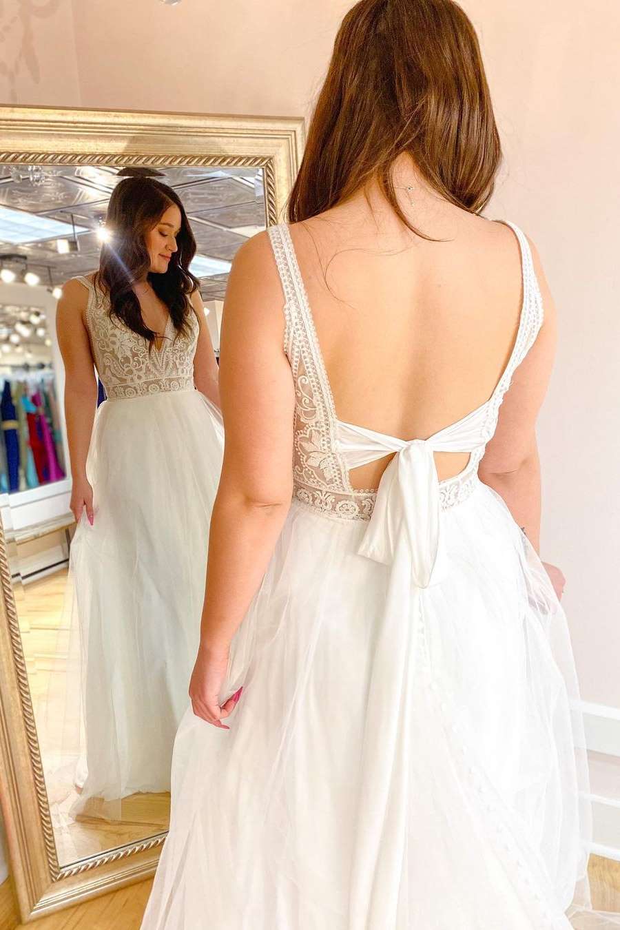 A-Line Lace V-Neck Backless Tulle Wedding Dress