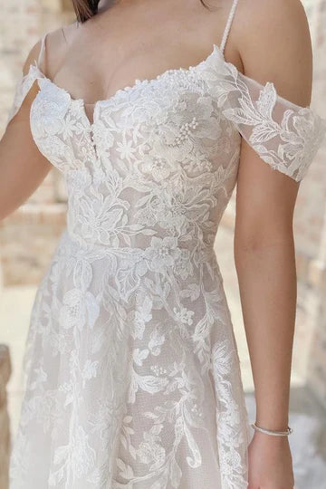 Thin Shoulder Strap With Exposed Back And Tail Decal Wedding Dress