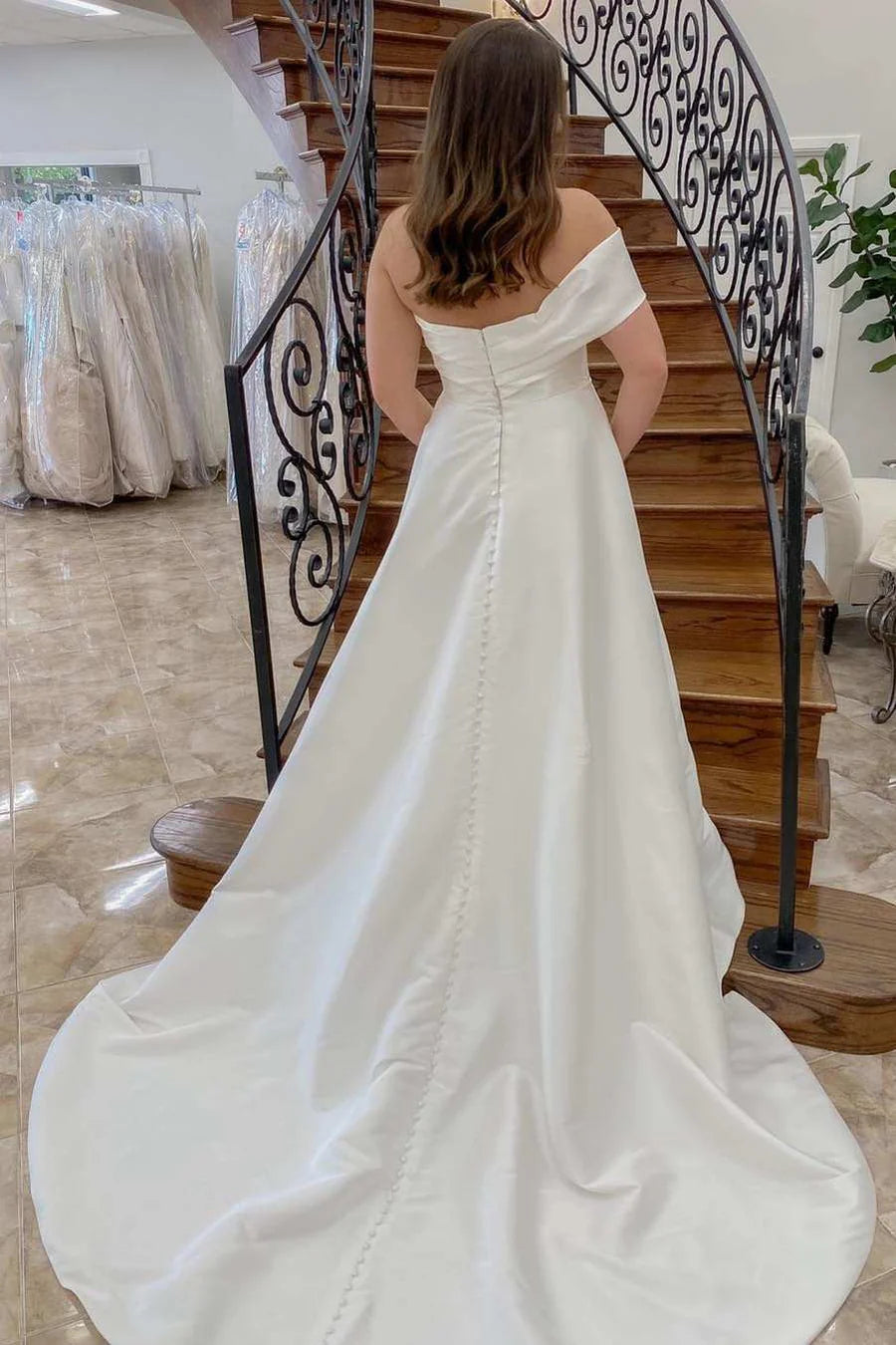 Off-the-Shoulder Long Wedding Dress With Train