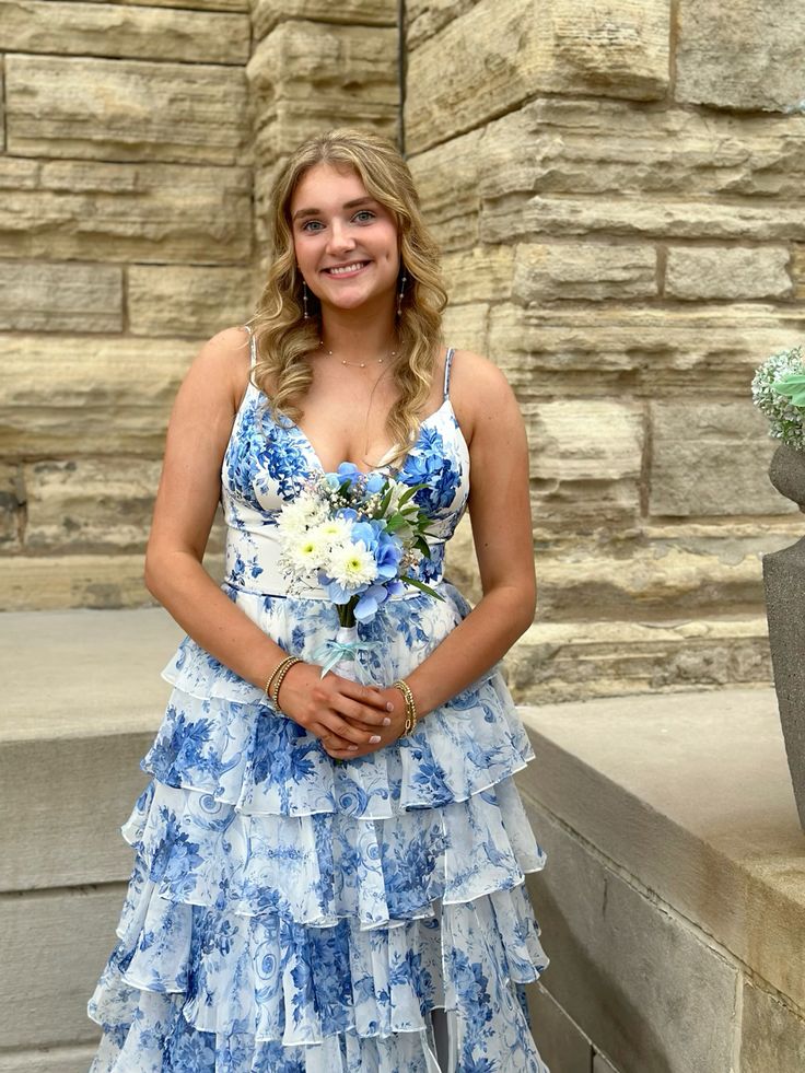 Xuewuba Dress Blue Floral Print V Neck A-Line Spaghetti Straps Ruffles Tiered Slits Long Graduation Dress Evening Gown Prom Dress Wedding Guest Party Dress