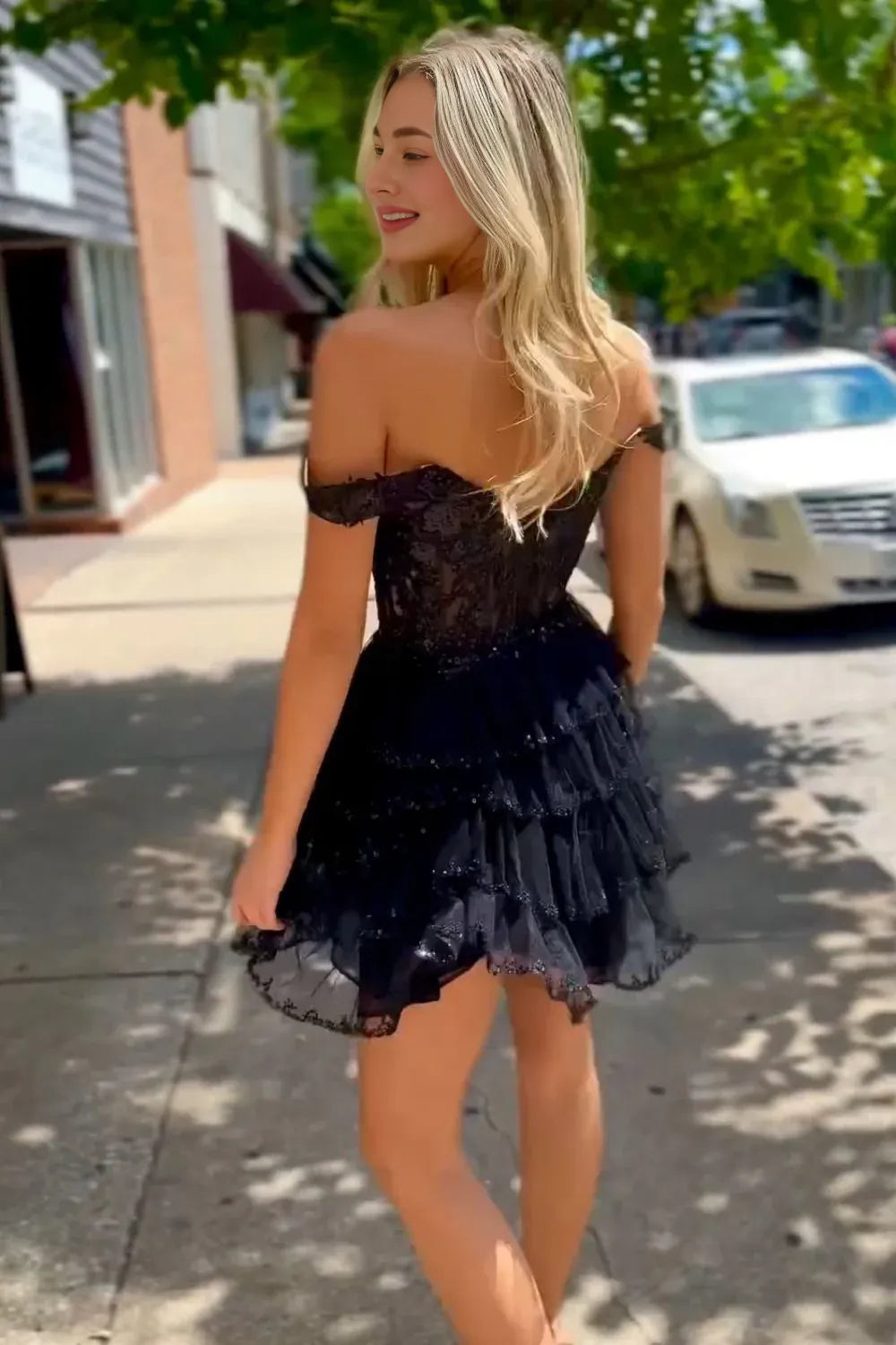 Xuewuba Dress Gorgeous A-Line Light Blue Short Tiered Homecoming Dress With Appliques