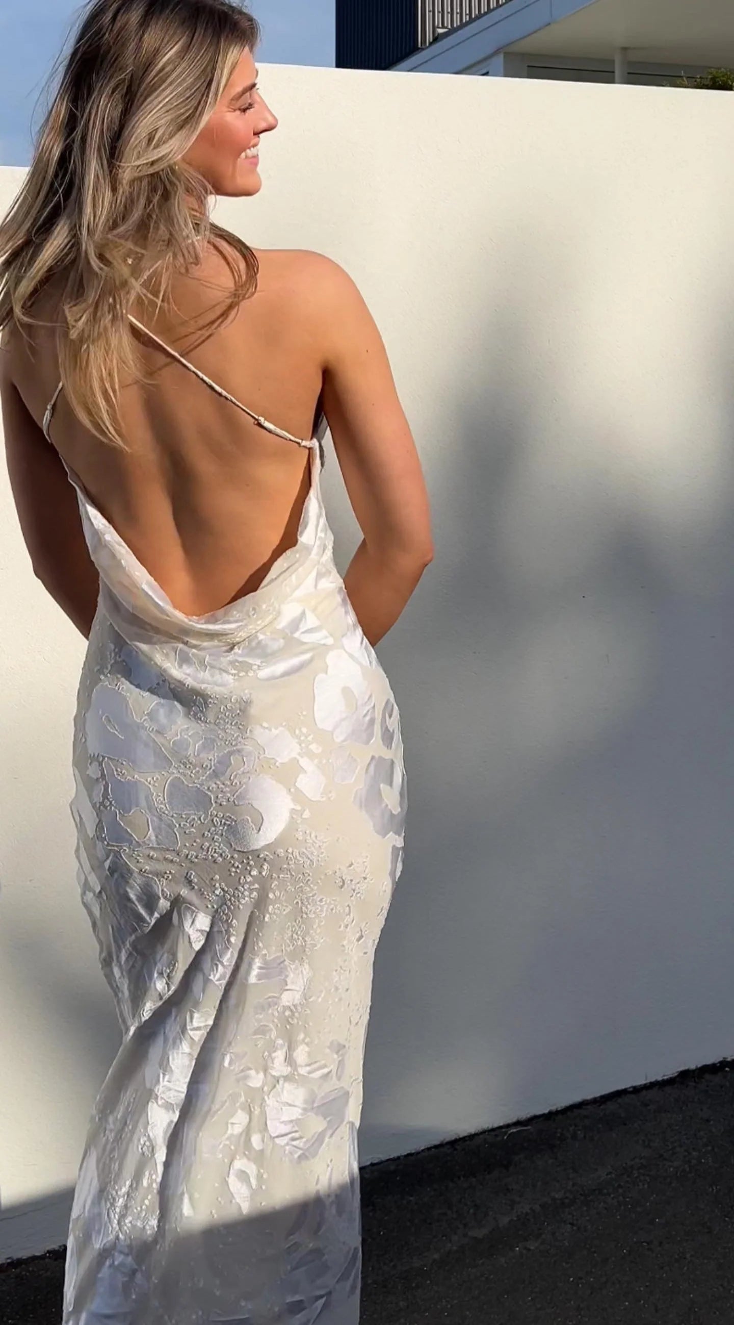 Xuewuba Dress Spaghetti Straps Sexy Open Back Prom Dress Floor Length Mermaid Sleeveless Evening Dress
