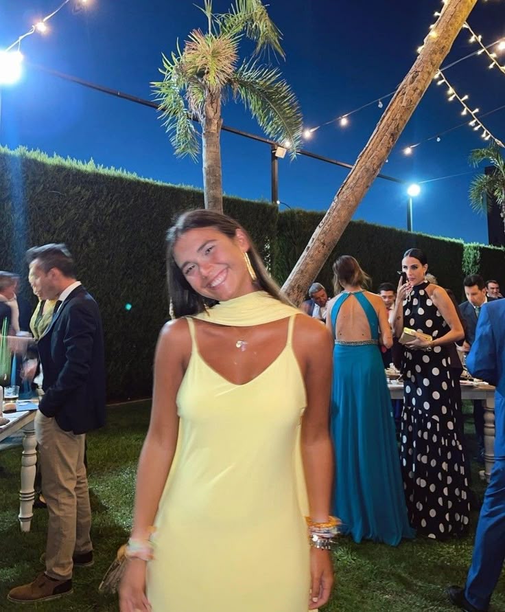 Xuewuba Dress Yellow Elegant Fashion Spaghetti Strap Long Ruffled Ball Gown Evening Dress Party Dress Prom Dress