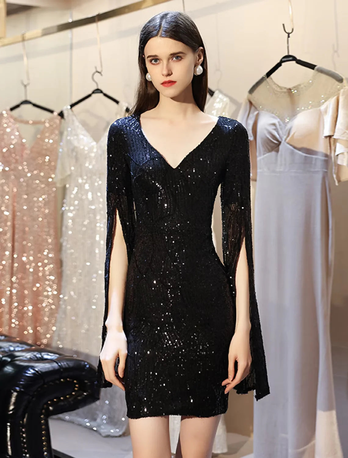 Sheath / Column Sparkle Elegant Homecoming Cocktail Party Dress V Neck Long Sleeve Short / Mini Sequined