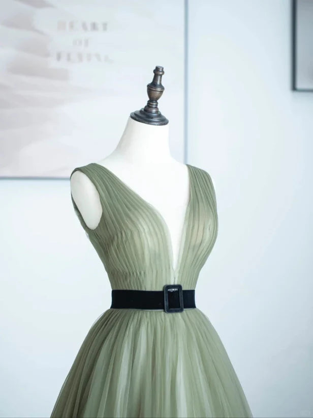 Light Green A-line Tulle V-neckline Long Formal Dress