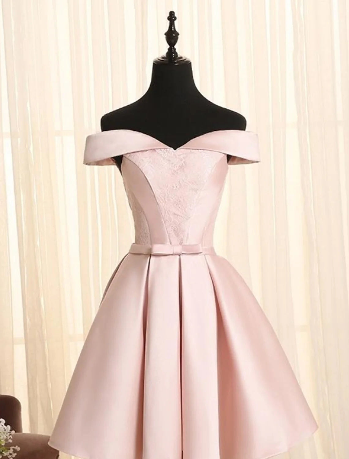 A-Line Minimalist Elegant Engagement Cocktail Party Dress Off Shoulder Sleeveless Short / Mini Satin