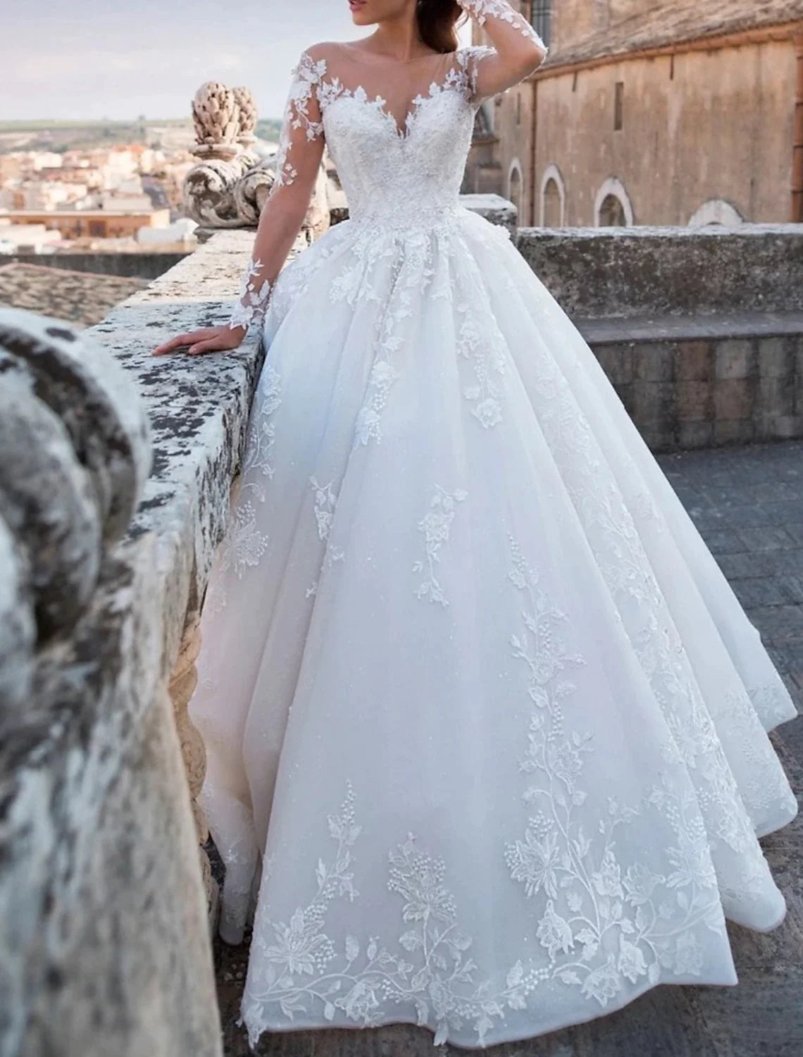 Engagement Sexy Fall Formal Wedding Dresses Ball Gown V Neck Long Sleeve Chapel Train Lace Bridal Gowns With Appliques