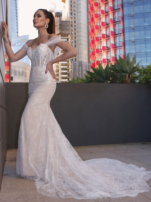 Lace Sleeveless Off-the-Shoulder Applique Court Train Wedding Dresses