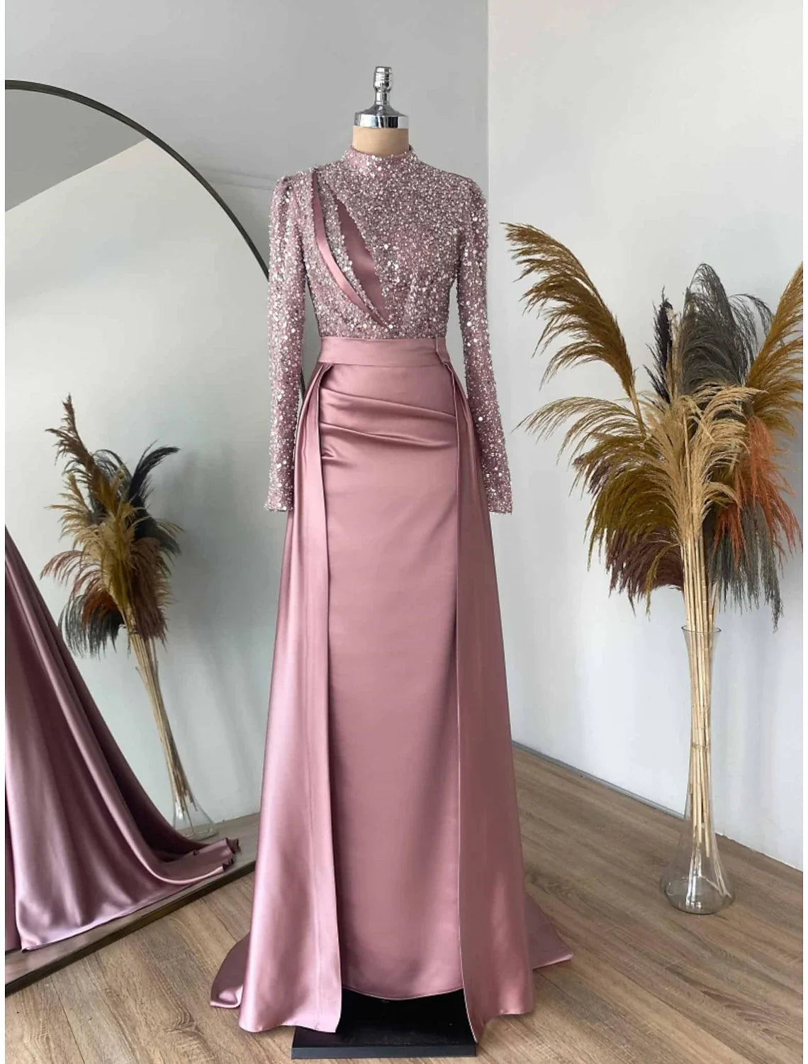 Evening Gown Christmas Red Green Dress Formal Sweep / Brush Train Long Sleeve Jewel Neck Satin with Pleats Ruched Sequin