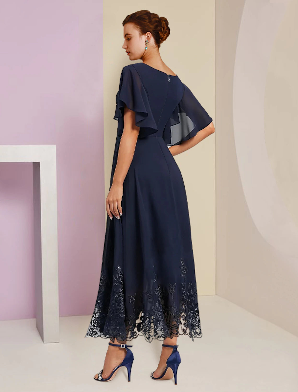 A-Line Mother of the Bride Dress Formal Wedding Guest Elegant V Neck Tea Length Chiffon Lace Short Sleeve