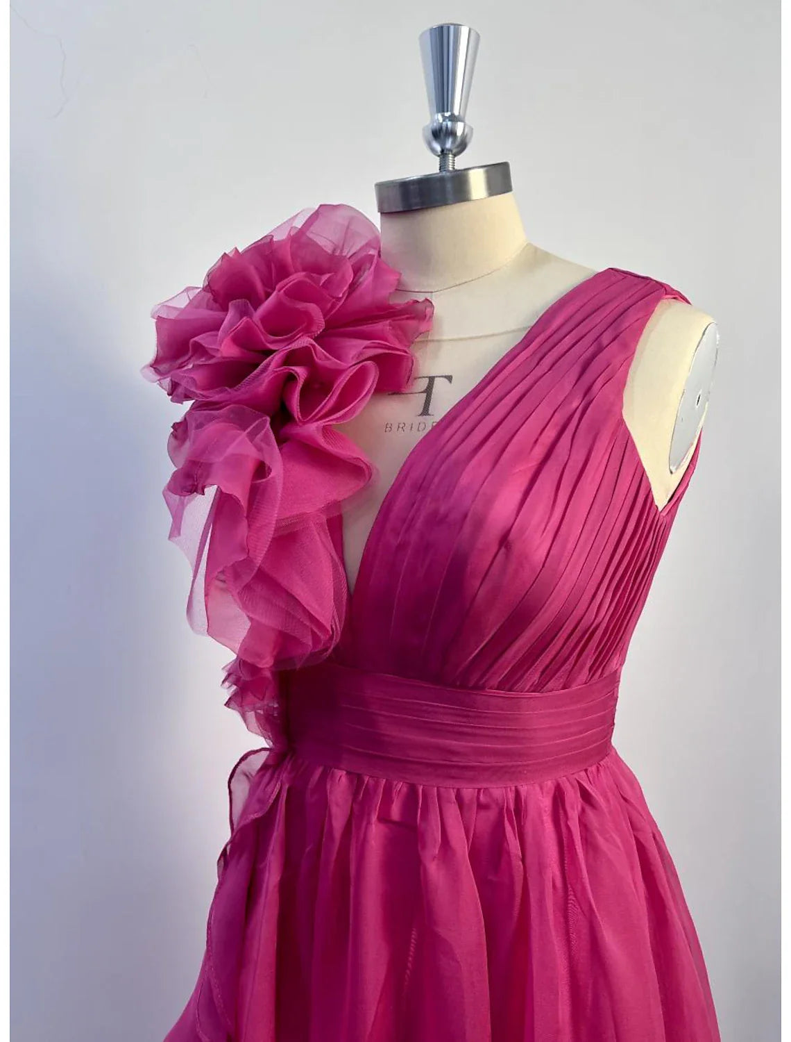 Evening Gown Celebrity Style Dress Formal Wedding Guest Floor Length Sleeveless V Neck Chiffon with Slit Pure Color