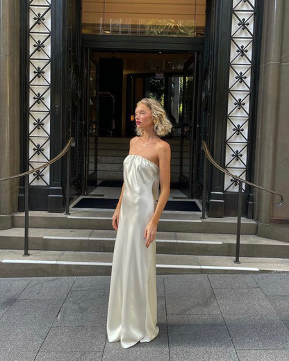 Chic Mermaid/Trumpet Strapless Sleeveless Satin Floor-Length Prom Dress