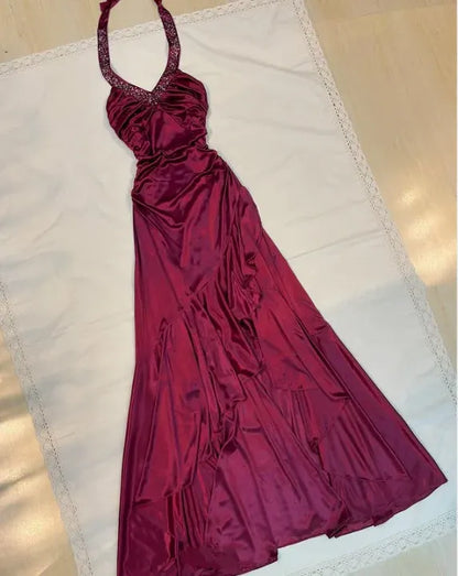 Elegant Sheath/Column Halter Neck Sleeveless Satin Floor-Length Prom Dress