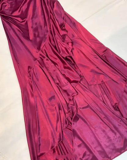 Elegant Sheath/Column Halter Neck Sleeveless Satin Floor-Length Prom Dress