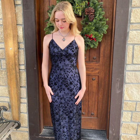 Exquisite Sheath/Column Spaghetti Strap Sleeveless Backless Floor-Length Prom Dress