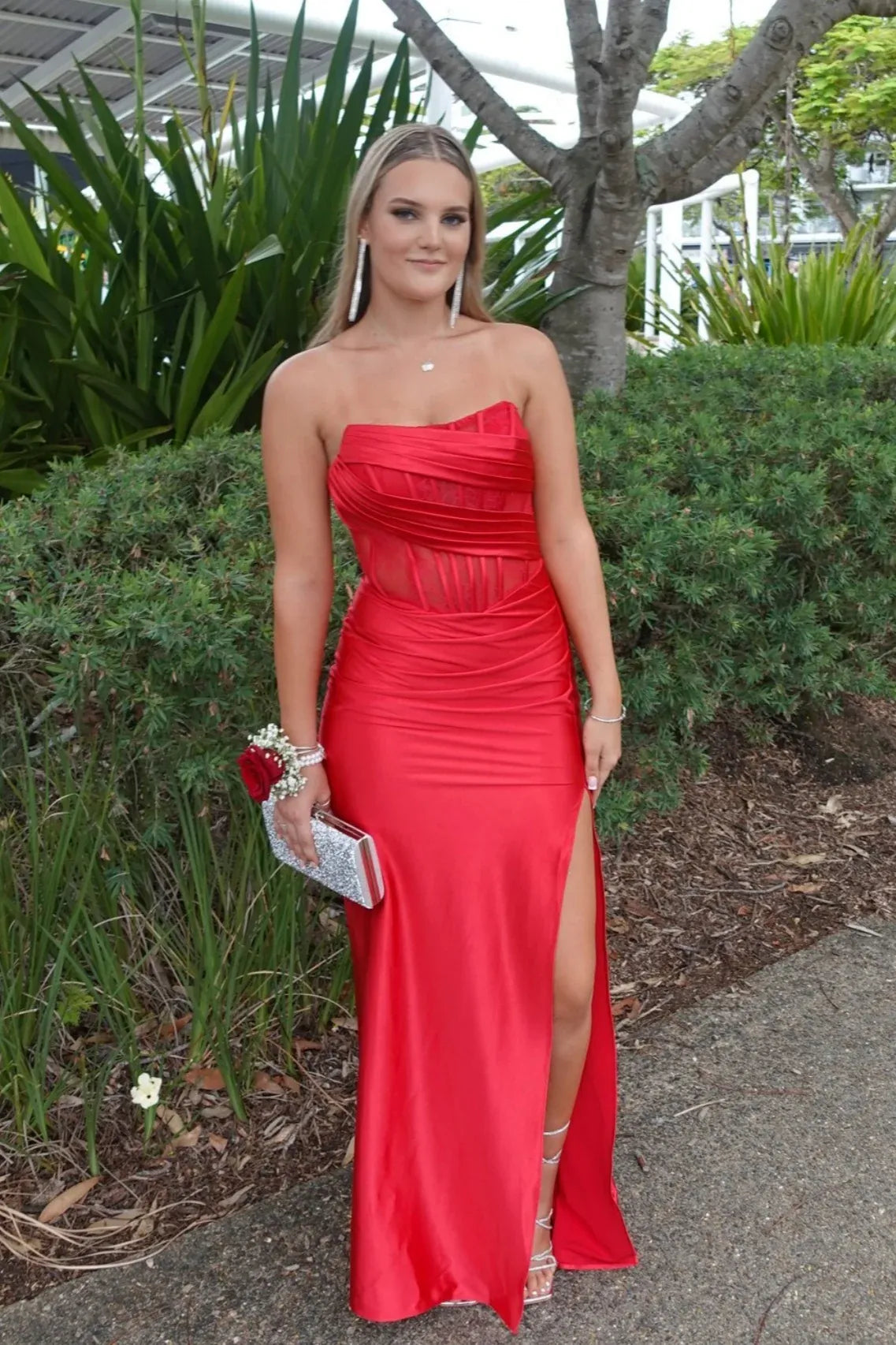 Fashion Mermaid/Trumpet Strapless Sleeveless Slit Satin Floor-Length Prom Dress