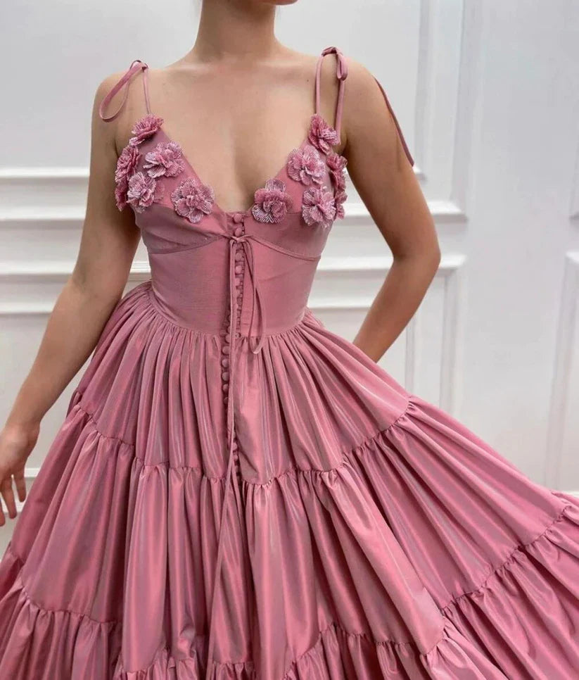 Formal Women's Dresses Long Satin Flowers Evening Dresses Spaghetti Straps V Neck Formal Evening Party Dress Prom Dresses / Prom Dress In Store