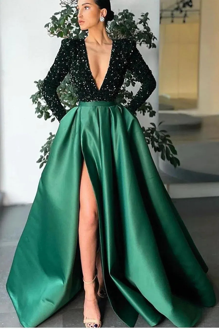 Gorgeous A-Line Deep V-Neck Long Sleeves Sequins Floor-Length Prom Dress