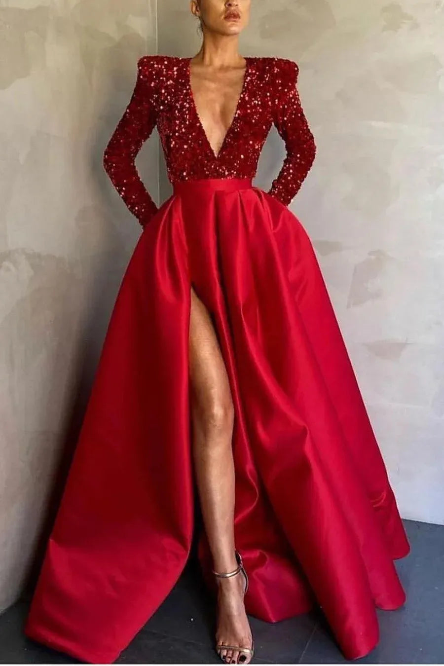 Gorgeous A-Line Deep V-Neck Long Sleeves Sequins Floor-Length Prom Dress