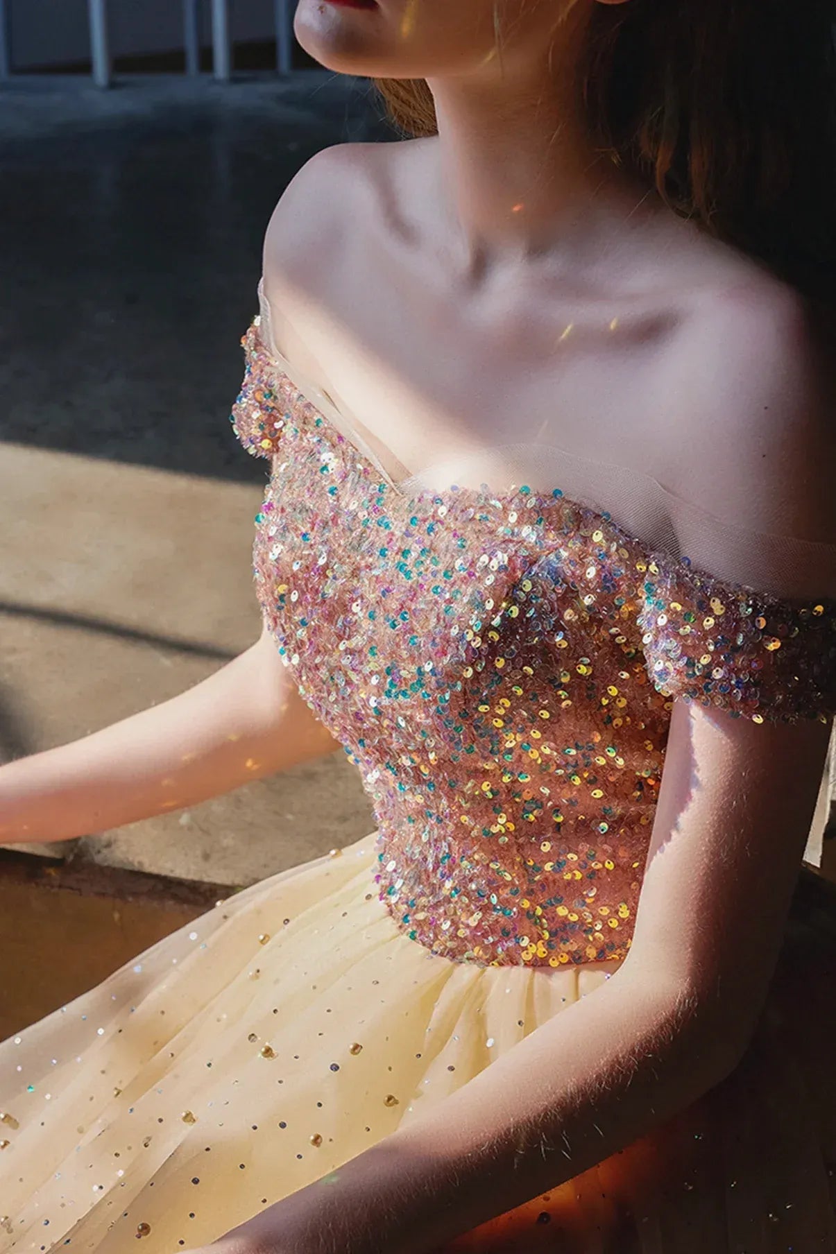 Graceful A-line Off the Shoulder Sleeveless Tulle Tea-Length Prom Dress