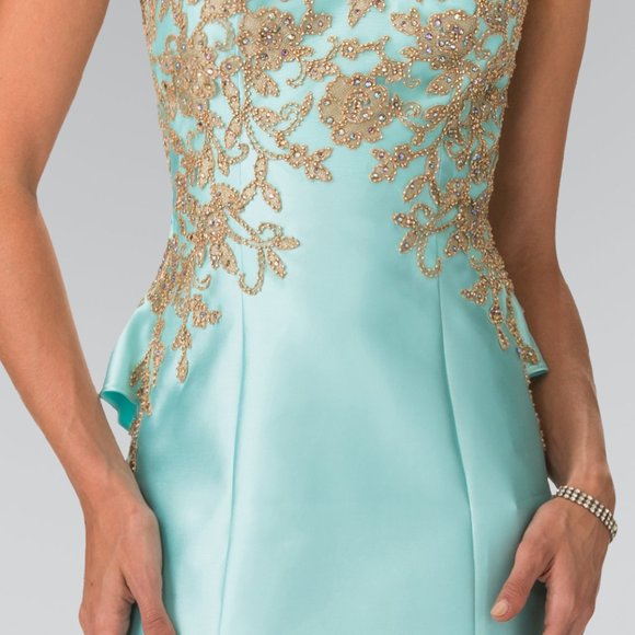 High Neck Sleeveless Mermaid Prom Dress Backless Ruffle Floor Length With Applique