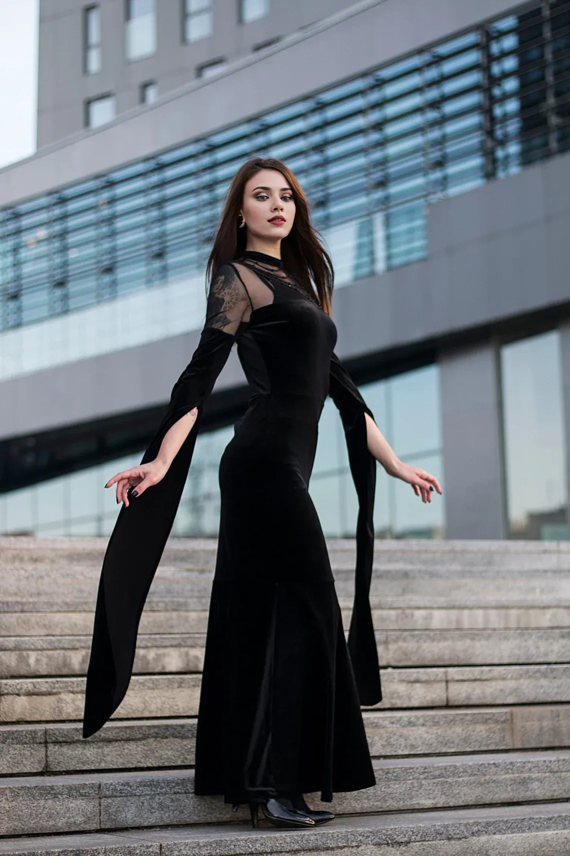 High Quality Fabric Dress Black Velvet Maxi Dress Evening Elegant Long Sleeves Prom Dress
