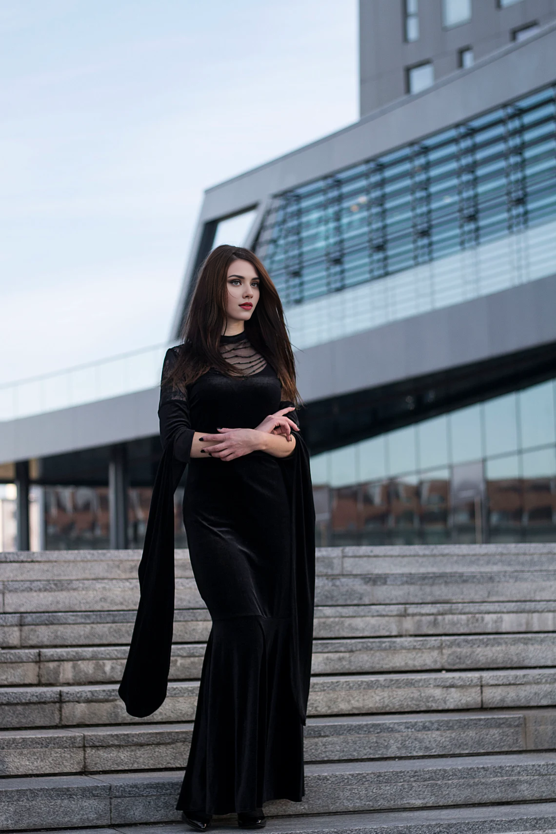 High Quality Fabric Dress Black Velvet Maxi Dress Evening Elegant Long Sleeves Prom Dress