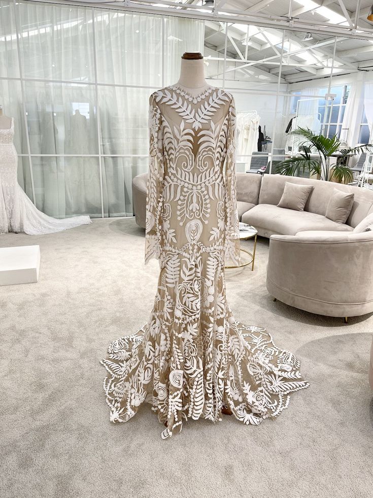 Long Sleeves Lace Boho Tulle Mermaid Wedding Dresses With Applique