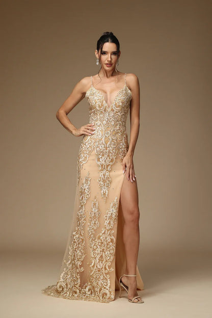 Luxury Sheath/Column V Neck Sleeveless Lace Sweep/Brush Train Prom Dress