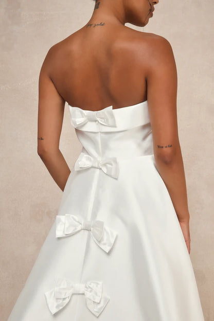 Off-the-Shoulder White Bow Strapless A-Line Wedding Dress With Train