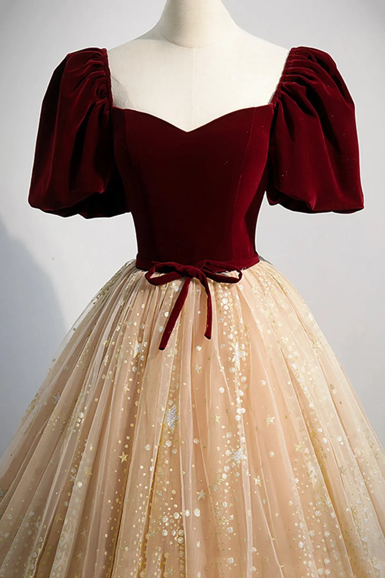 Pretty A-Line V-Neck Short Sleeve Lace Up Sweep/Brush Train Prom Dress