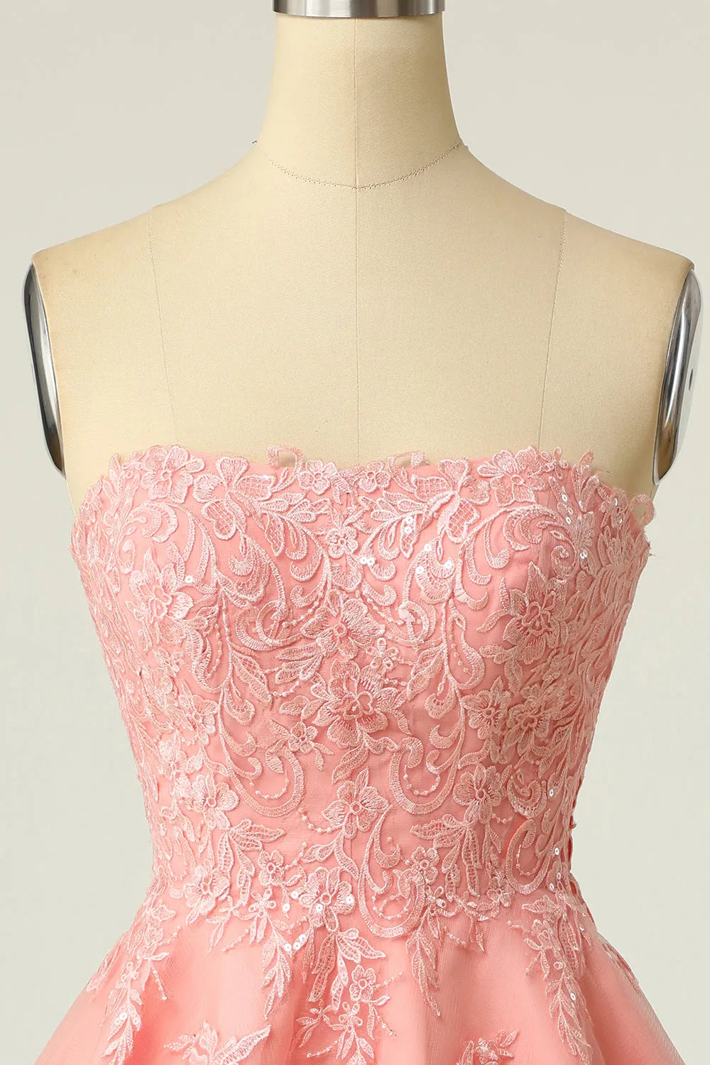 Xuewuba Formal Wear Dresses Blush Strapless Short Prom Dress with Appliques Prom Dress In Store