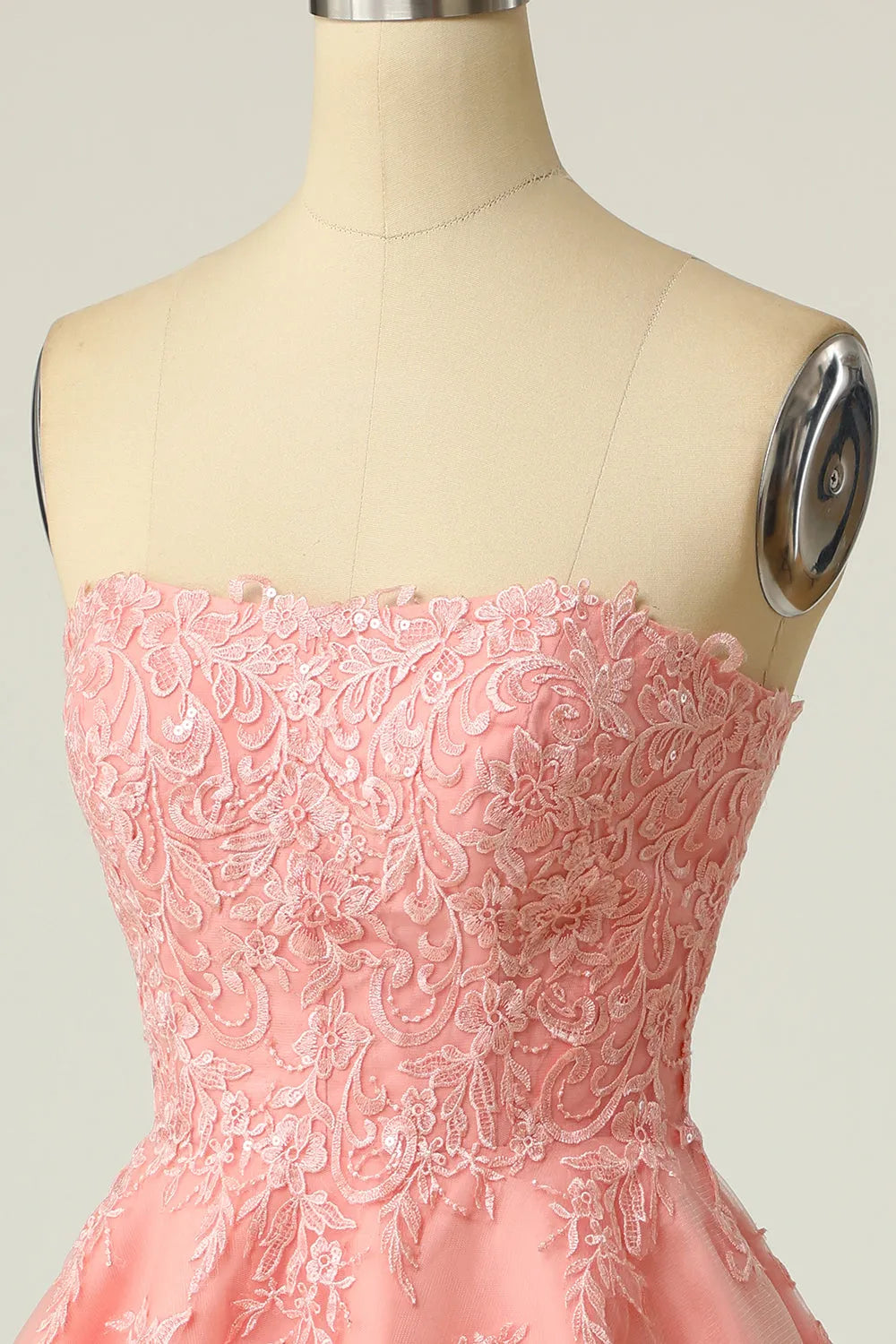 Xuewuba Formal Wear Dresses Blush Strapless Short Prom Dress with Appliques Prom Dress In Store