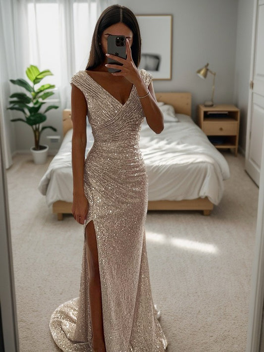 Sheath/Column Ruched V-neck Sleeveless Sweep/Brush Train Dresses Lace Up Prom Dress