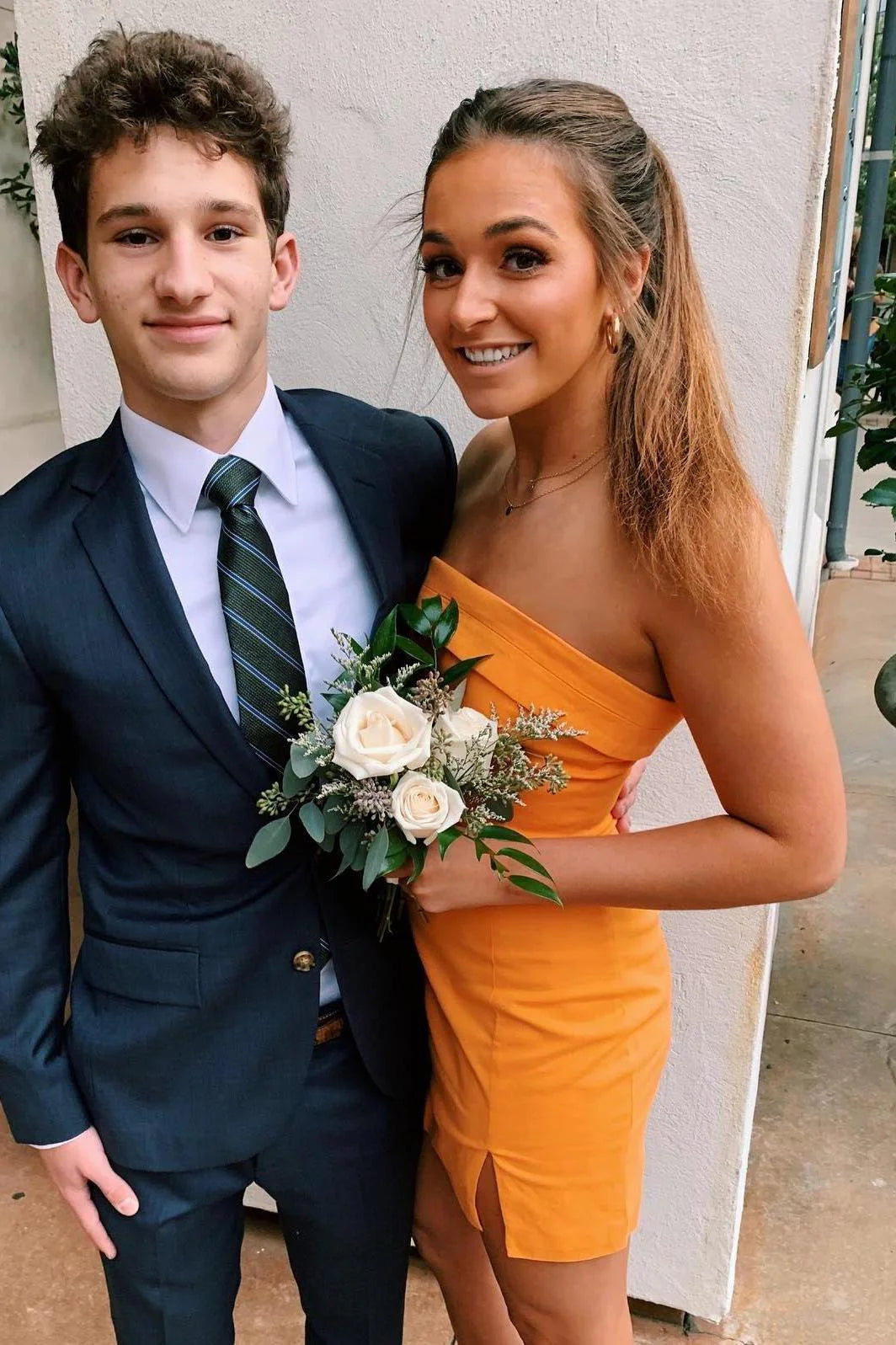 Simple Tight Strapless Sleeveless Backless Short-Mini Homecoming Dress